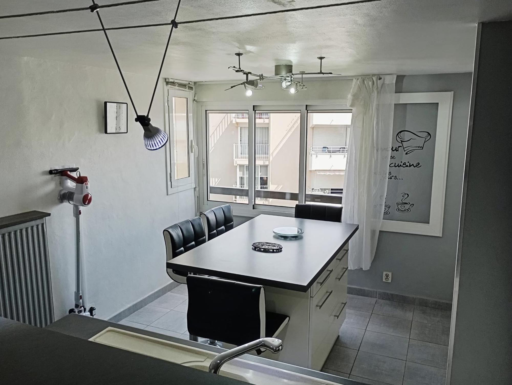 Grand Appartement Proche Port Et Plages, 6 A 8 Pers, 3 Chambres, Climatise Агд Экстерьер фото